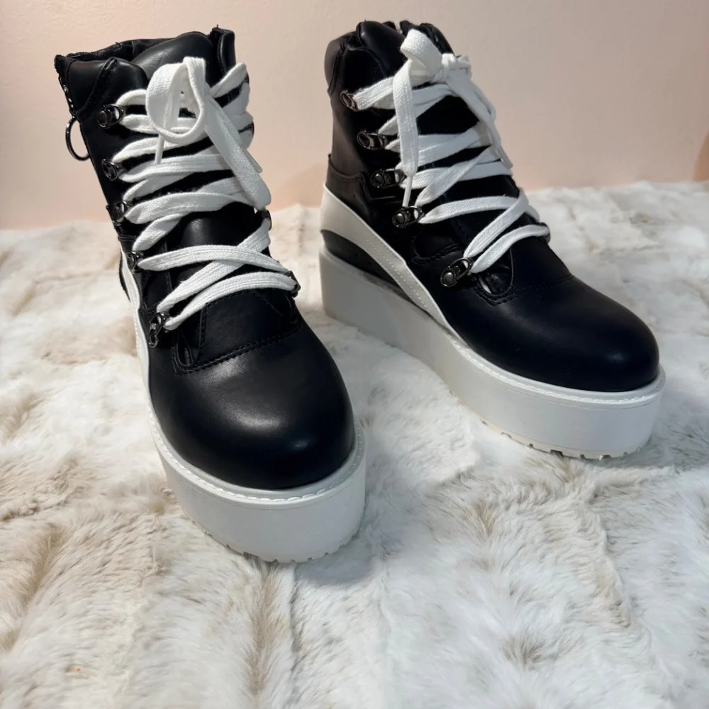 Cape Robbin Black Hightop Sneakers With White Chunky Platform & A Side Zipper